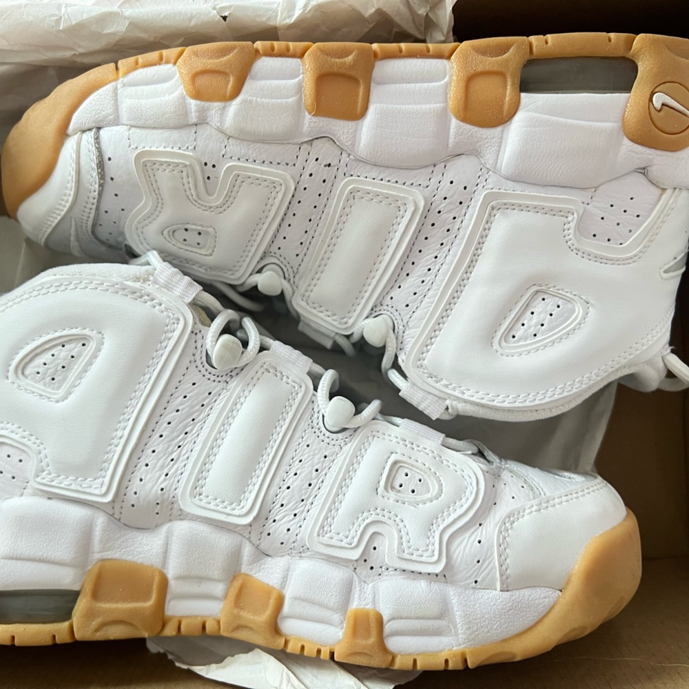 Nike air more uptempo